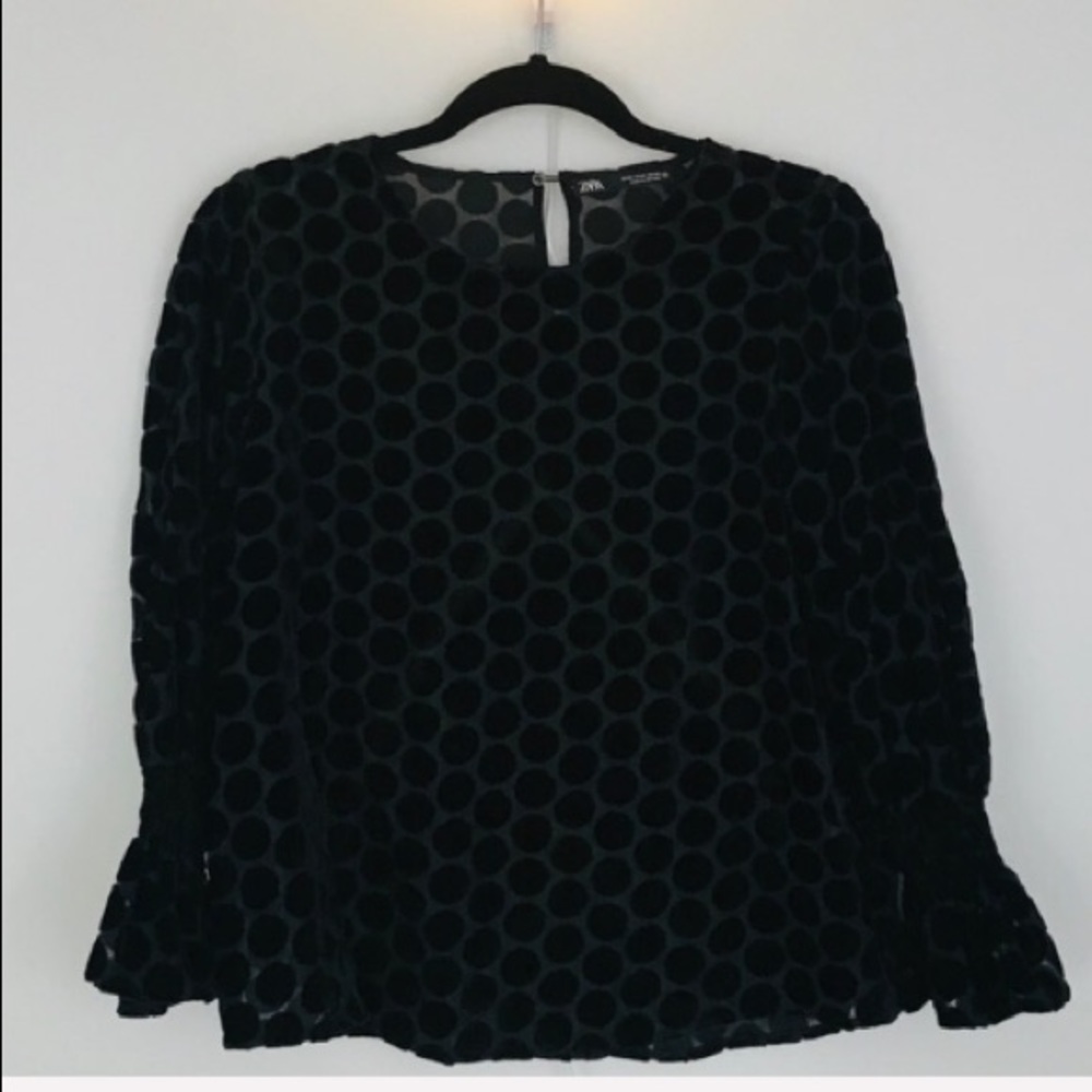 ‼️must go by 05/26‼️NWOT Zara blouse